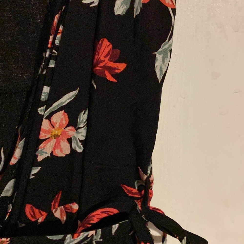 Dress - Picture 5 of 7